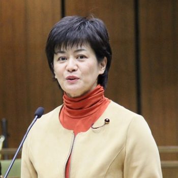 ２０１８年第４回定例会で近藤なつ子議員が代表質問を行いました